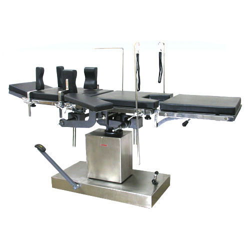 Hydraulic operating table
